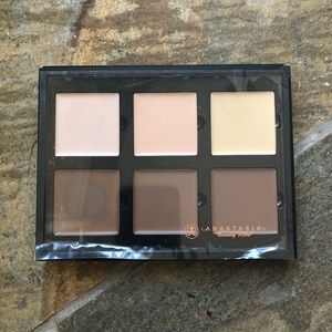 Anastasia liquid contour pallete